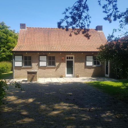 Villa De Bedstee à Schoondijke Extérieur photo